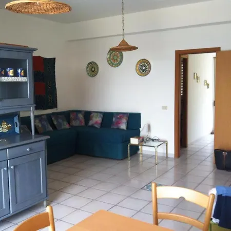 Con Vista Incantevole Sul Mare Quattro Pani